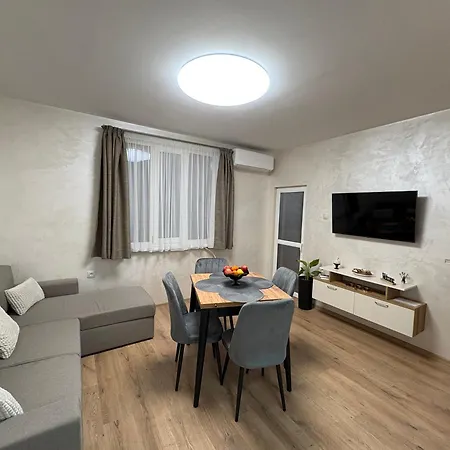 в къщи * Veliko Tarnovo