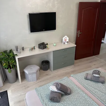 Апартамент в къщи *