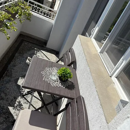 Апартамент в къщи Велико Търново