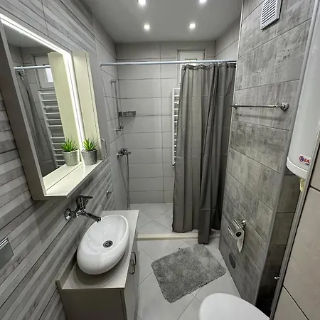 Апартамент в къщи *