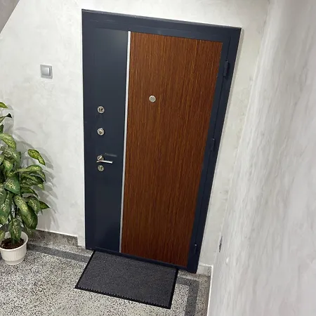 Апартамент в къщи *